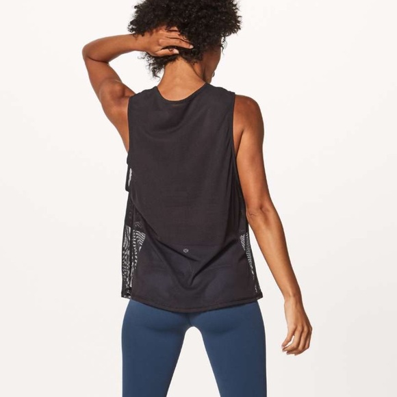 Lululemon Mesh on Mesh Tank size 2 - Picture 2 of 7